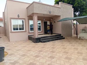 3bdrm House in Spintex Baatsona for rent