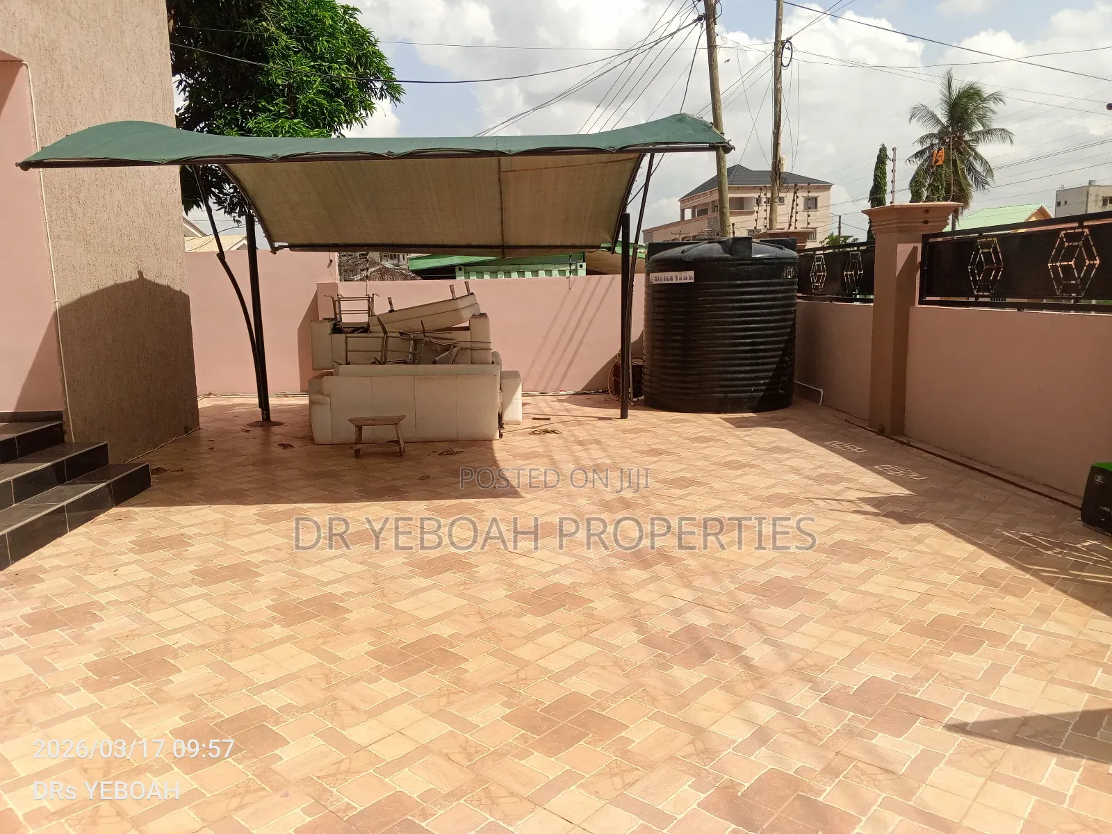 3bdrm House in Spintex Baatsona for rent