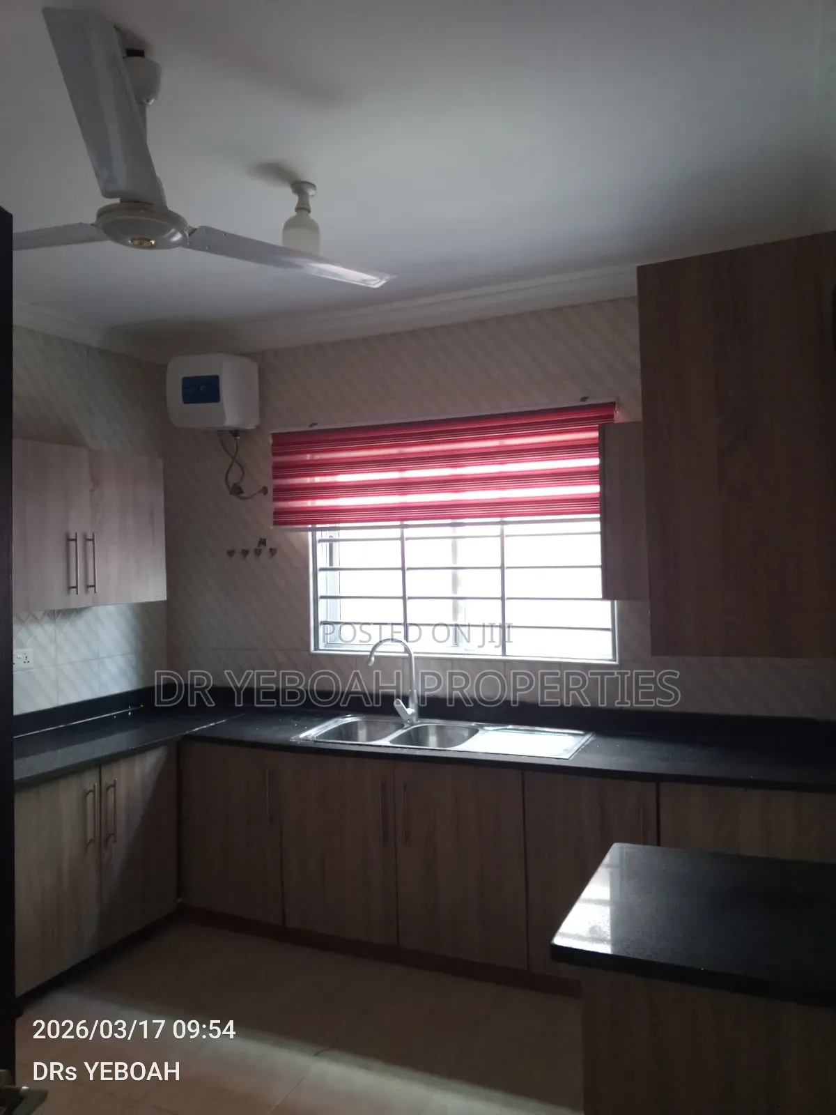 3bdrm House in Spintex Baatsona for rent