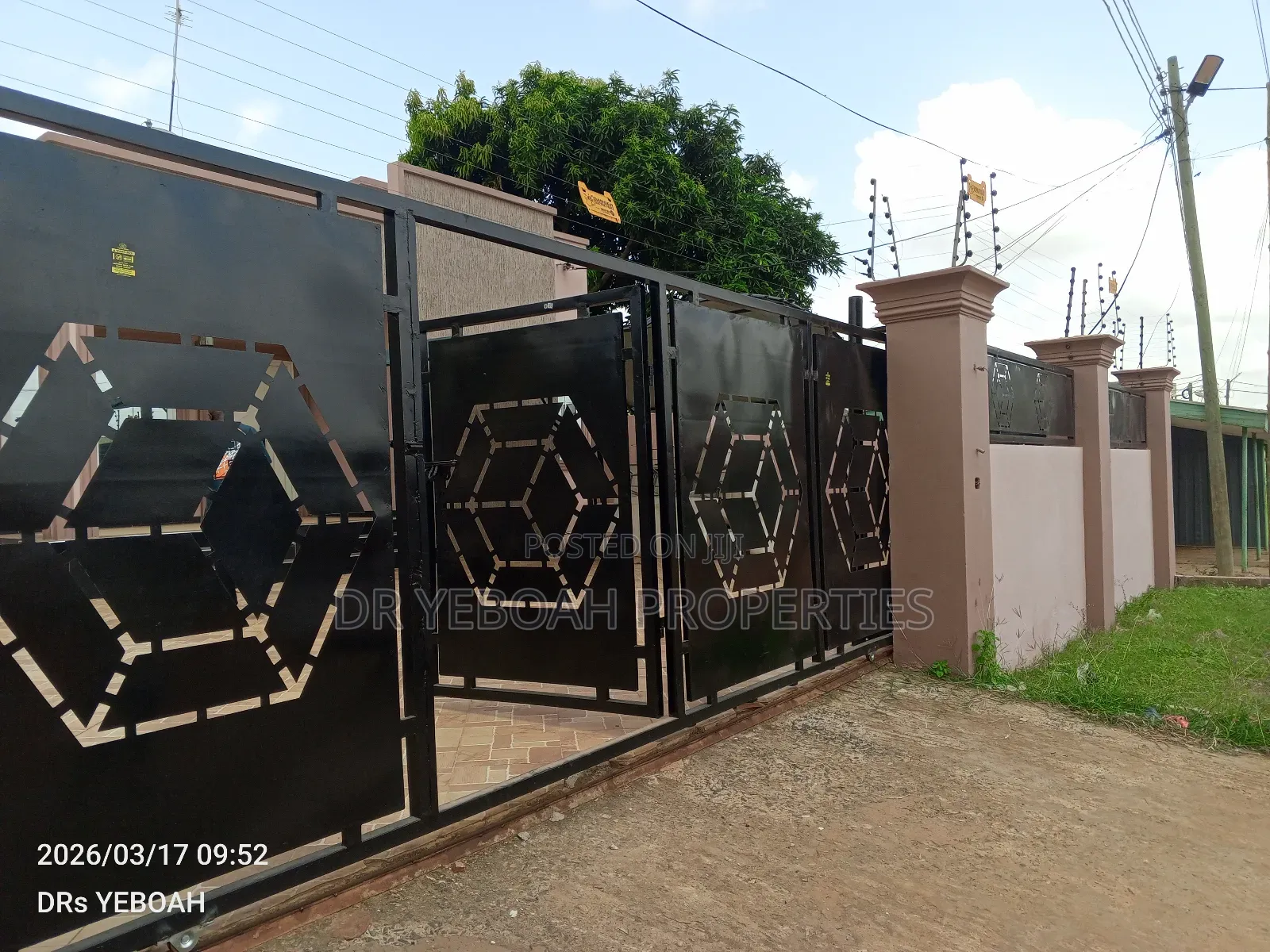 3bdrm House in Spintex Baatsona for rent