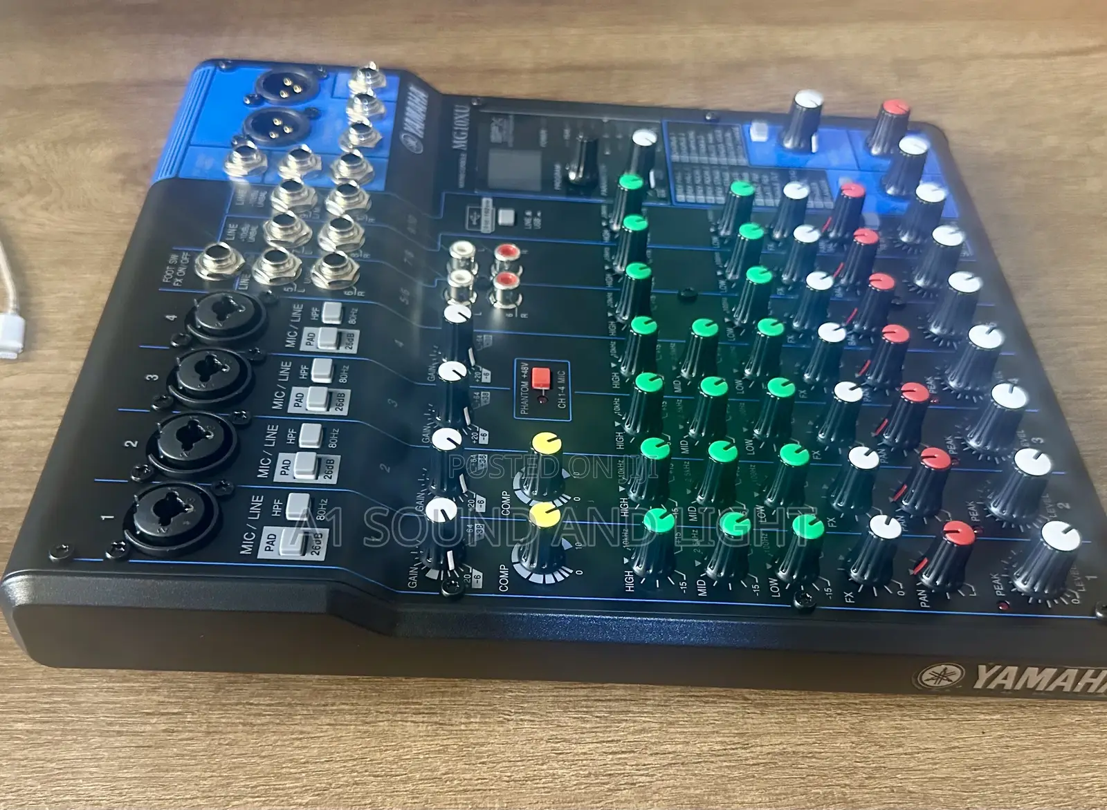 Yamaha Mg10xu Channel Mixer .