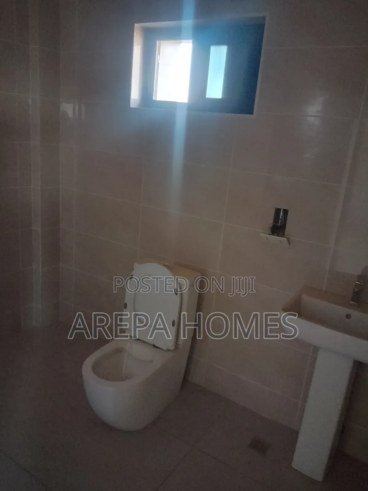 1bdrm Block of Flats in Arepa Homes, Madina for rent