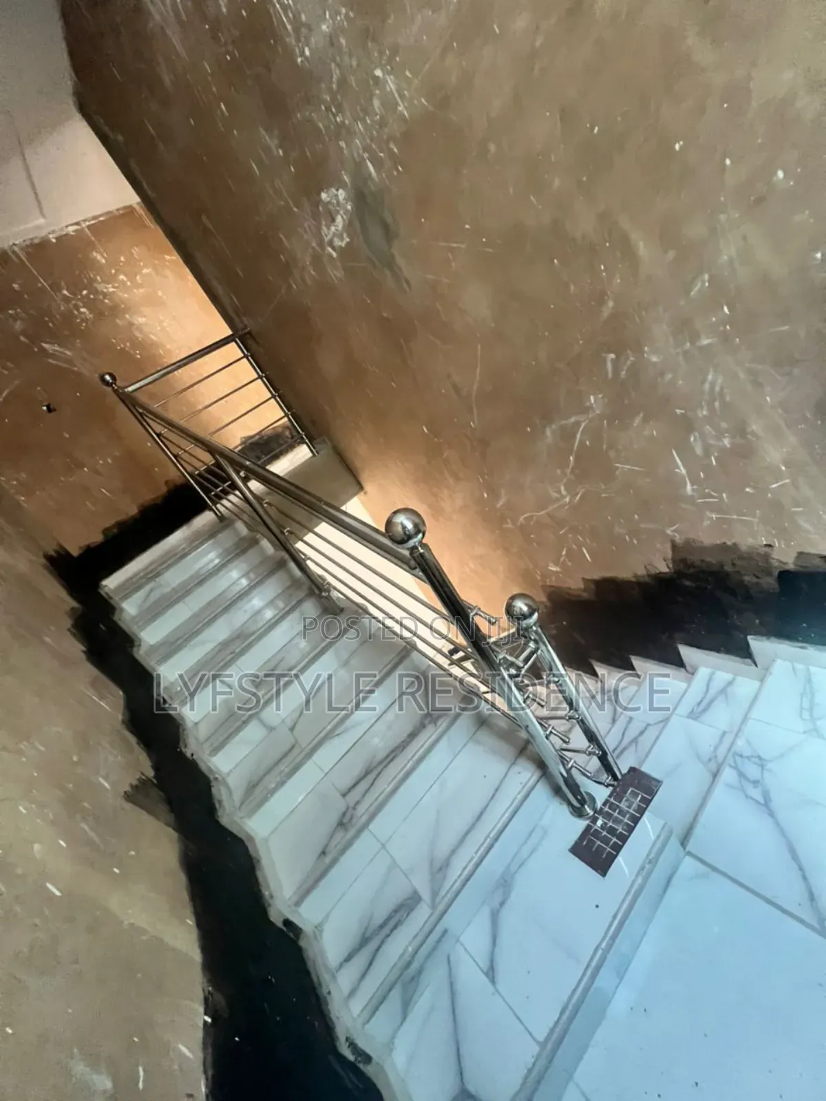 3bdrm House in A.C.P Junction Area., Kwabenya for sale
