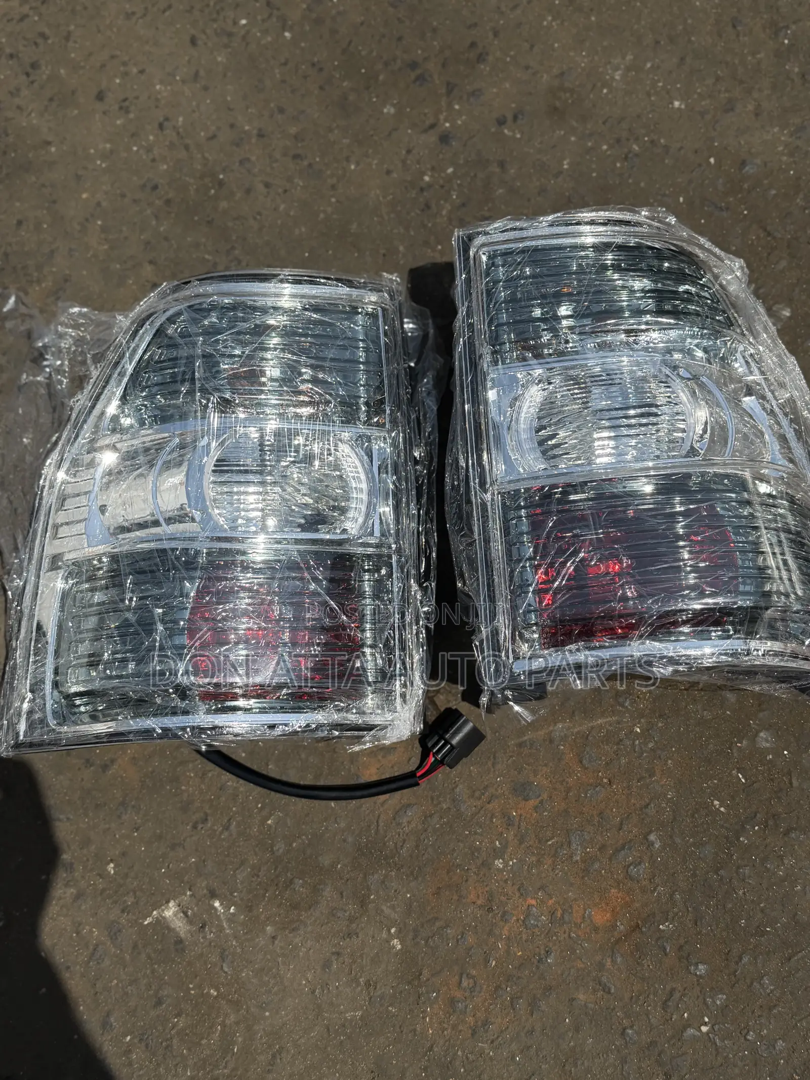 Mitsubishi Pajero 2016 Tail Light