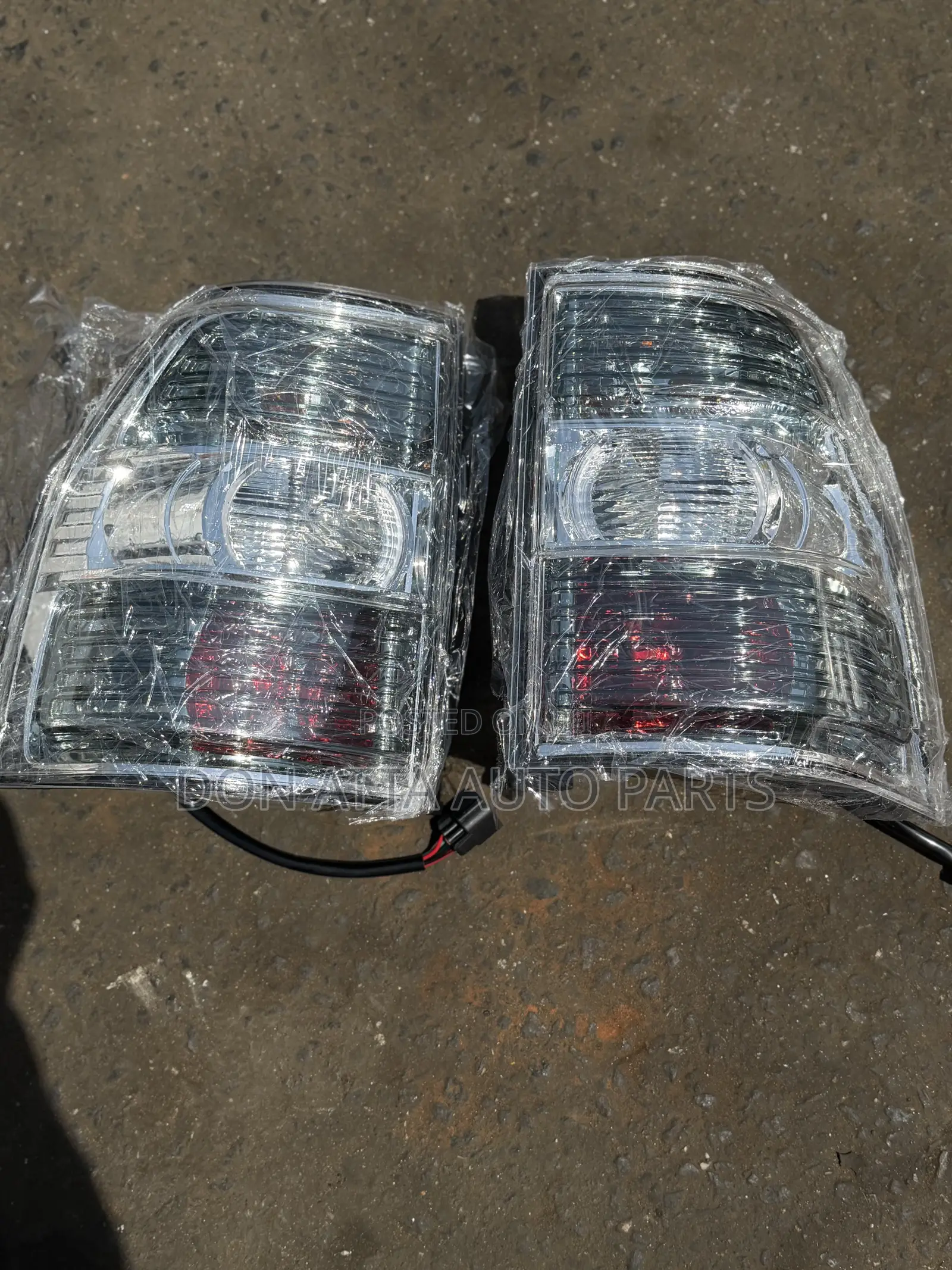 Mitsubishi Pajero 2016 Tail Light