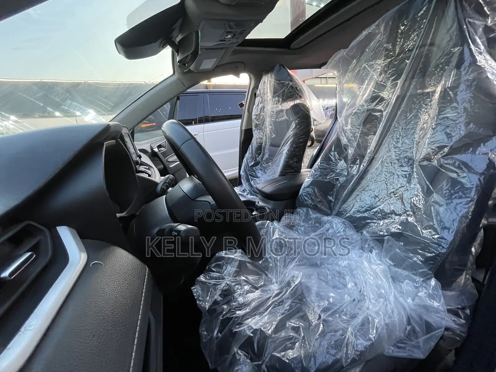 Toyota RAV4 XLE Premium 2021 Green