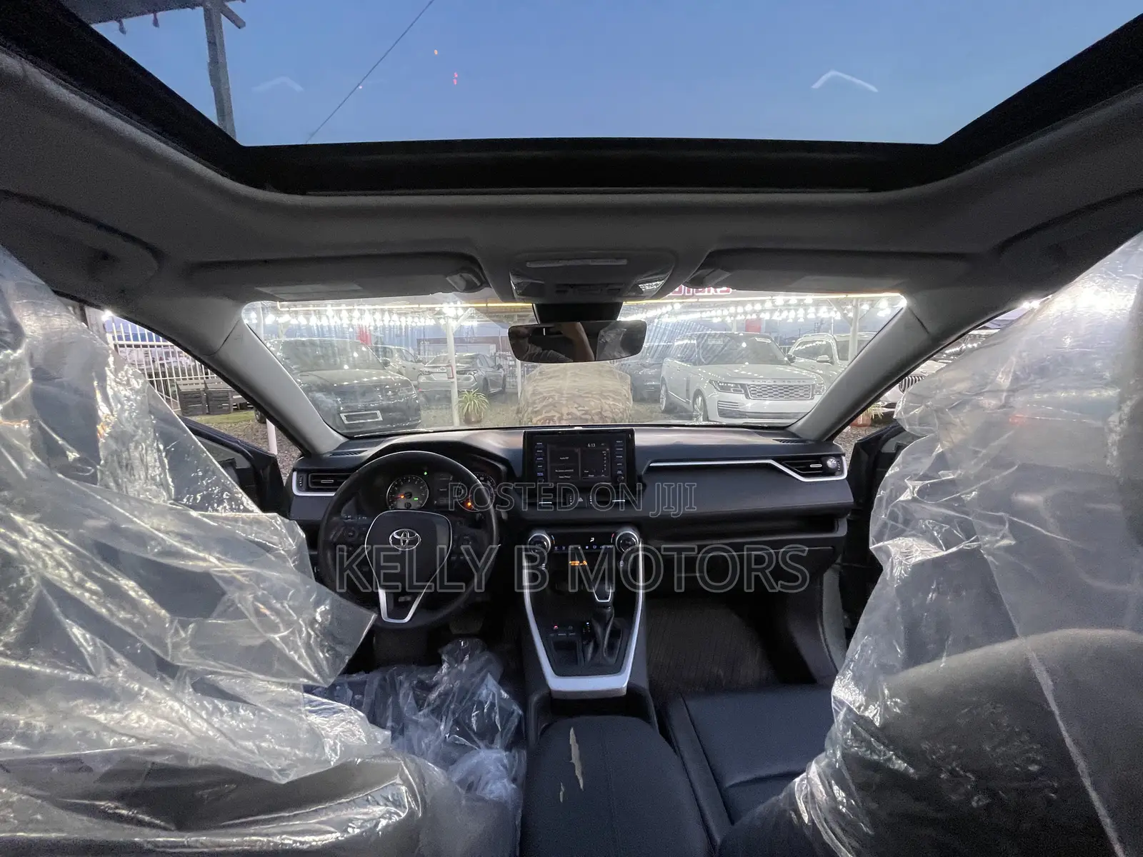 Toyota RAV4 XLE Premium 2021 Green