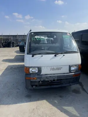 Daihatsu Hijet 2000 White