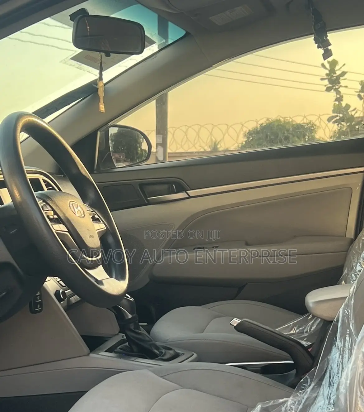 Hyundai Elantra ECO Sedan FWD (1.4L 4cyl 7A) 2017 Gray