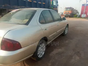 Nissan Sentra 2006 Silver