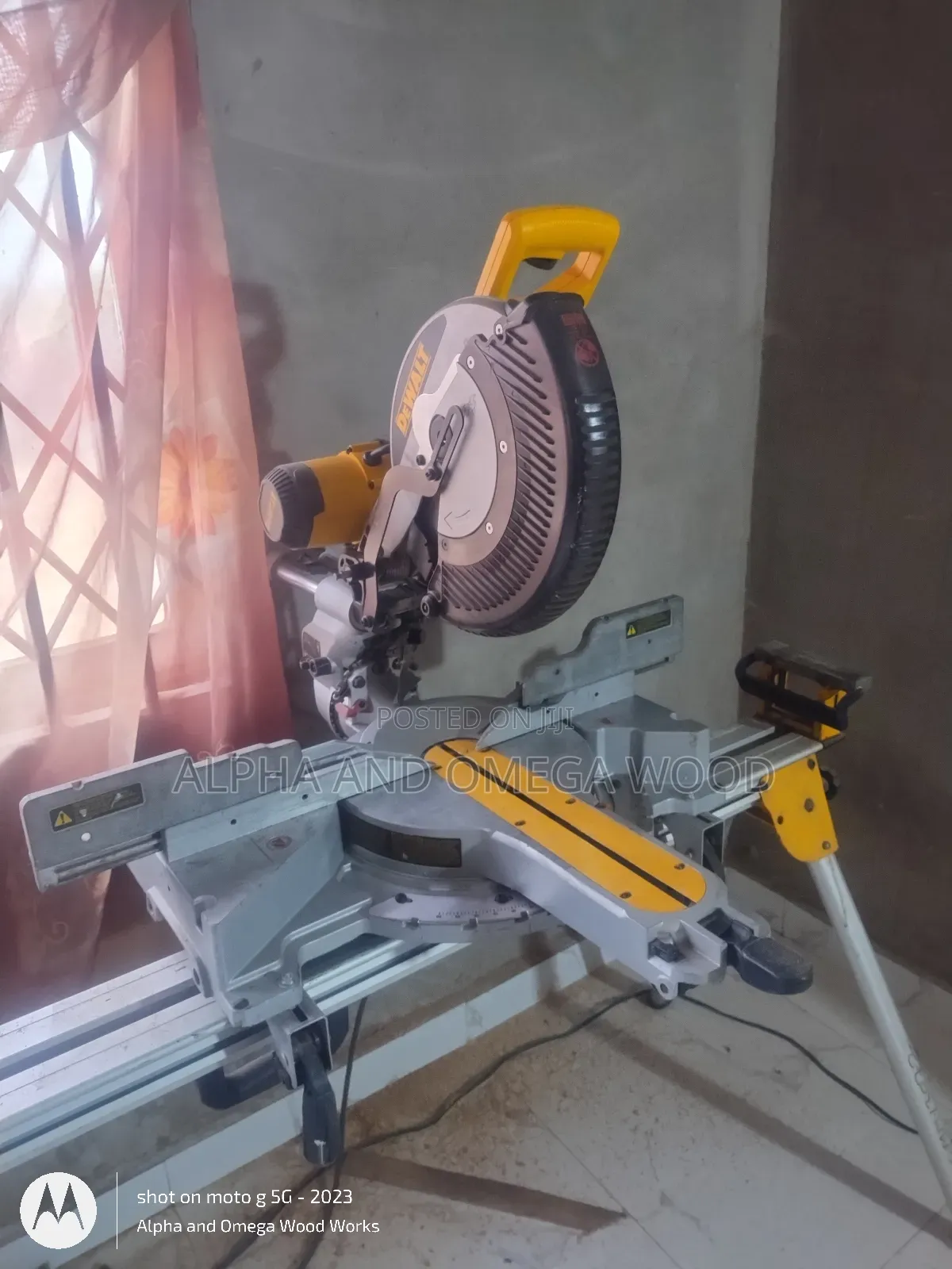 Dewalt Dw718 With the Stand From Usa