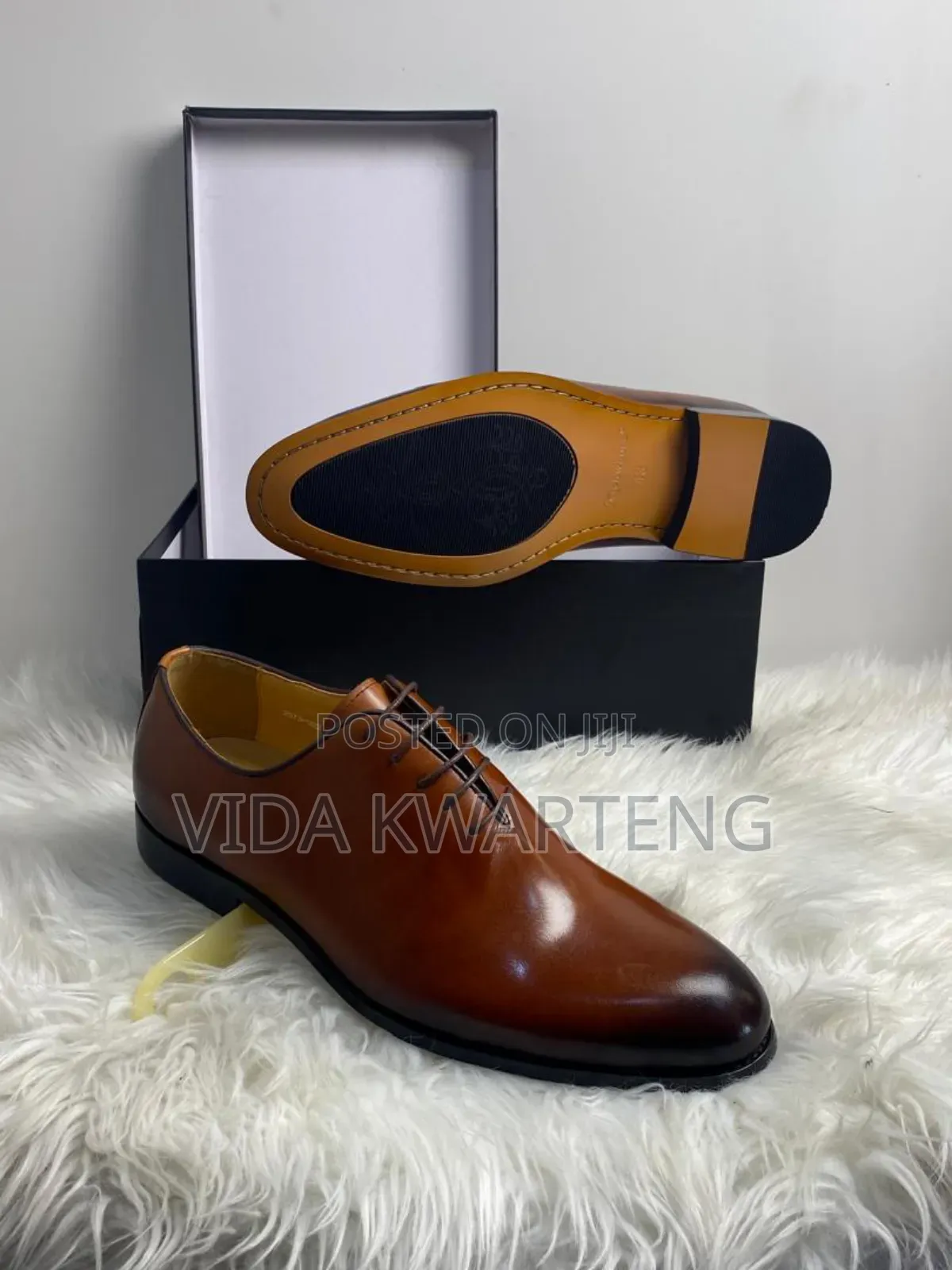 Classic Richwanaz Available in Black and Brown