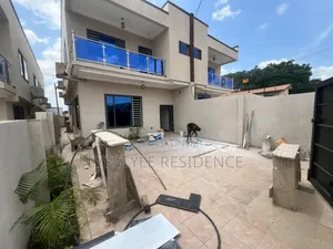 3bdrm House in Ashongman Estate, Pure Water for sale