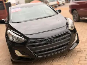 Hyundai Elantra 2017 Black