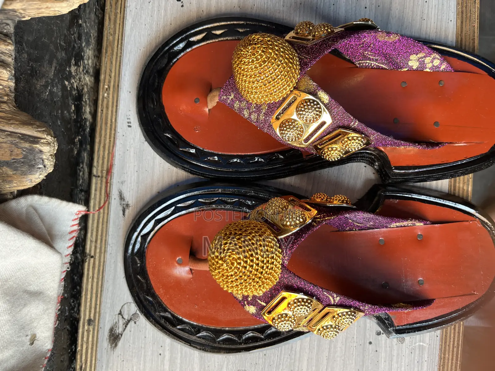 Ahenema Slippers