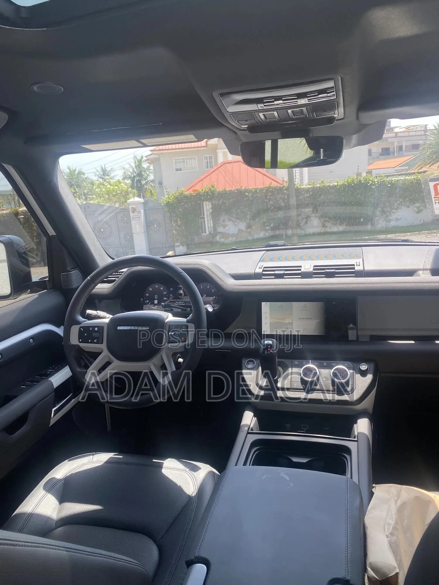 Land Rover Defender 2025 White