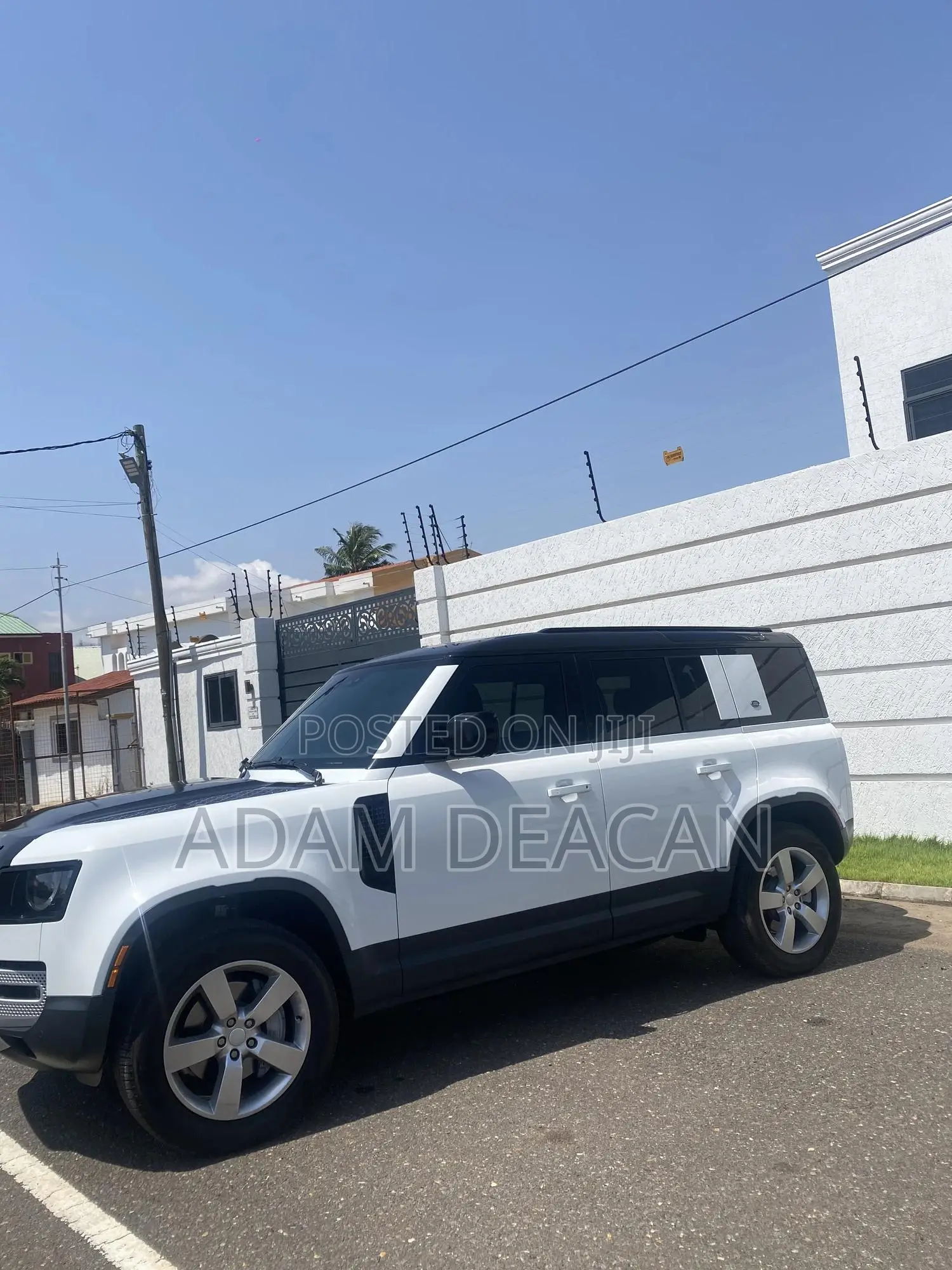 Land Rover Defender 2025 White
