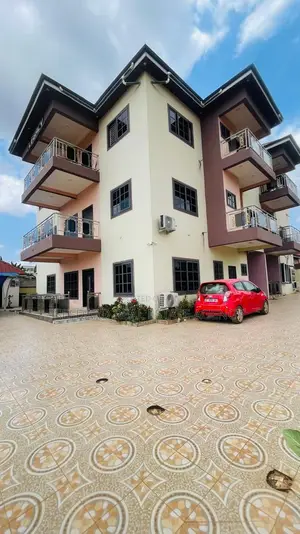 3bdrm Apartment in Ofankor for rent
