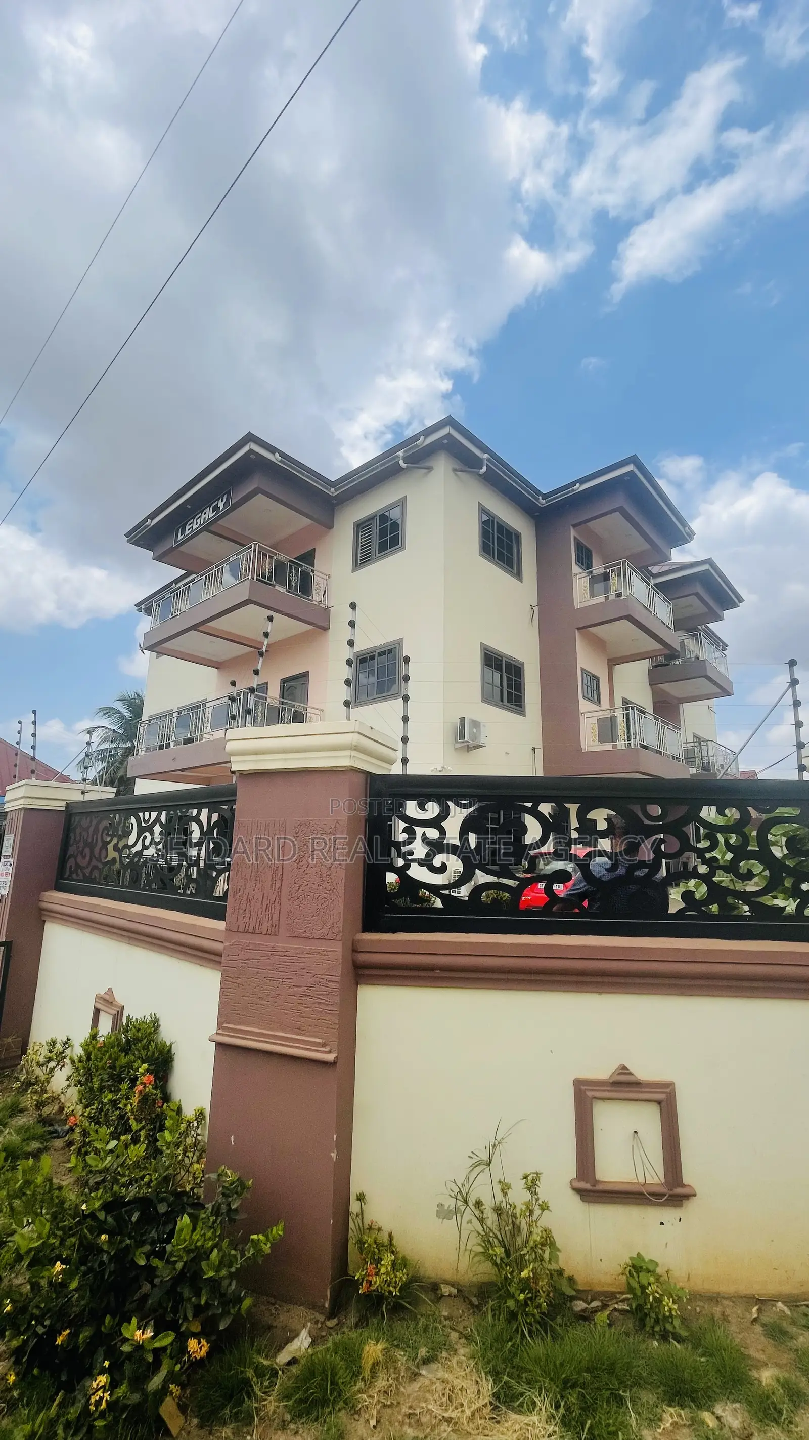 3bdrm Apartment in Ofankor for rent