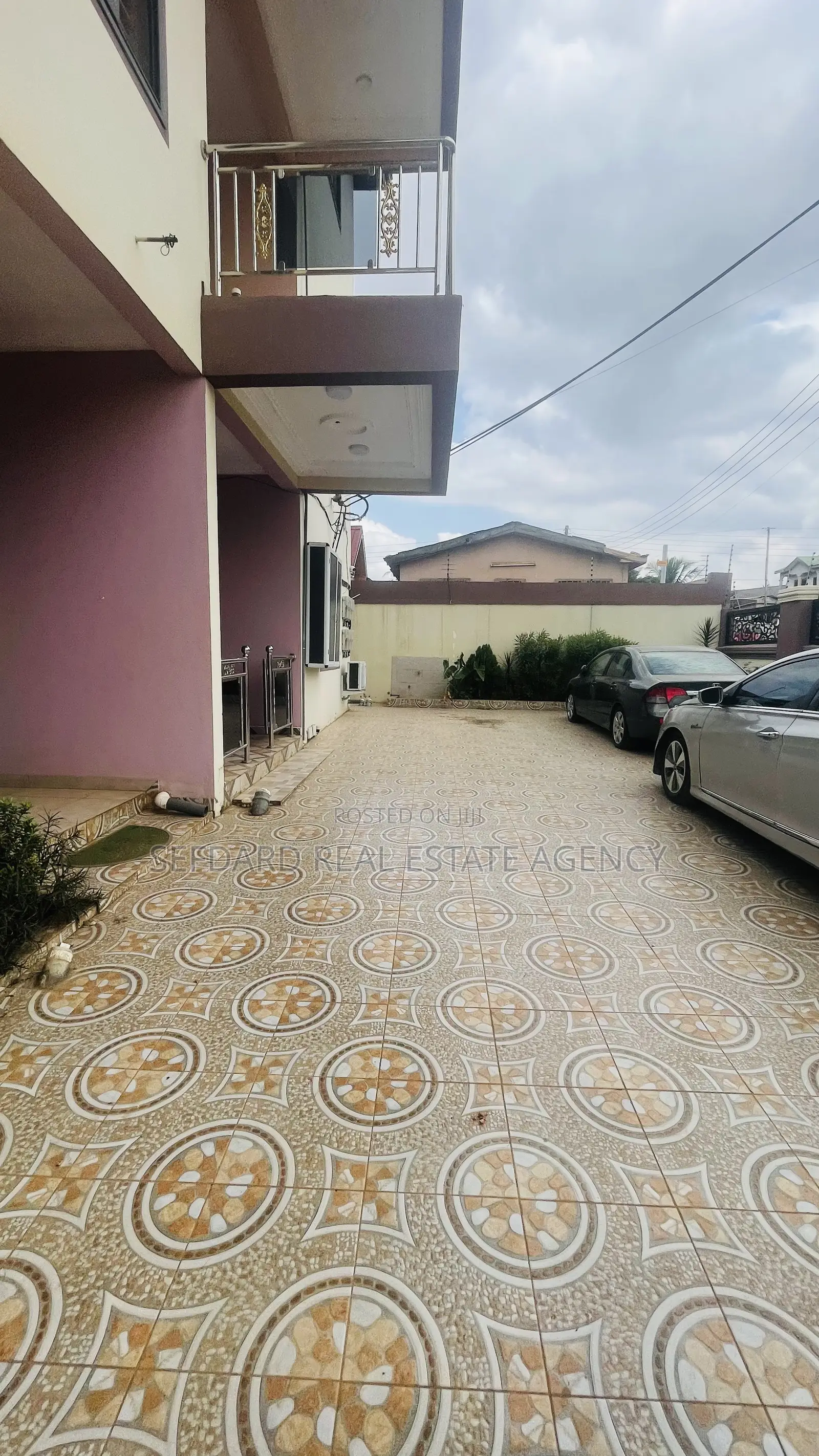3bdrm Apartment in Ofankor for rent