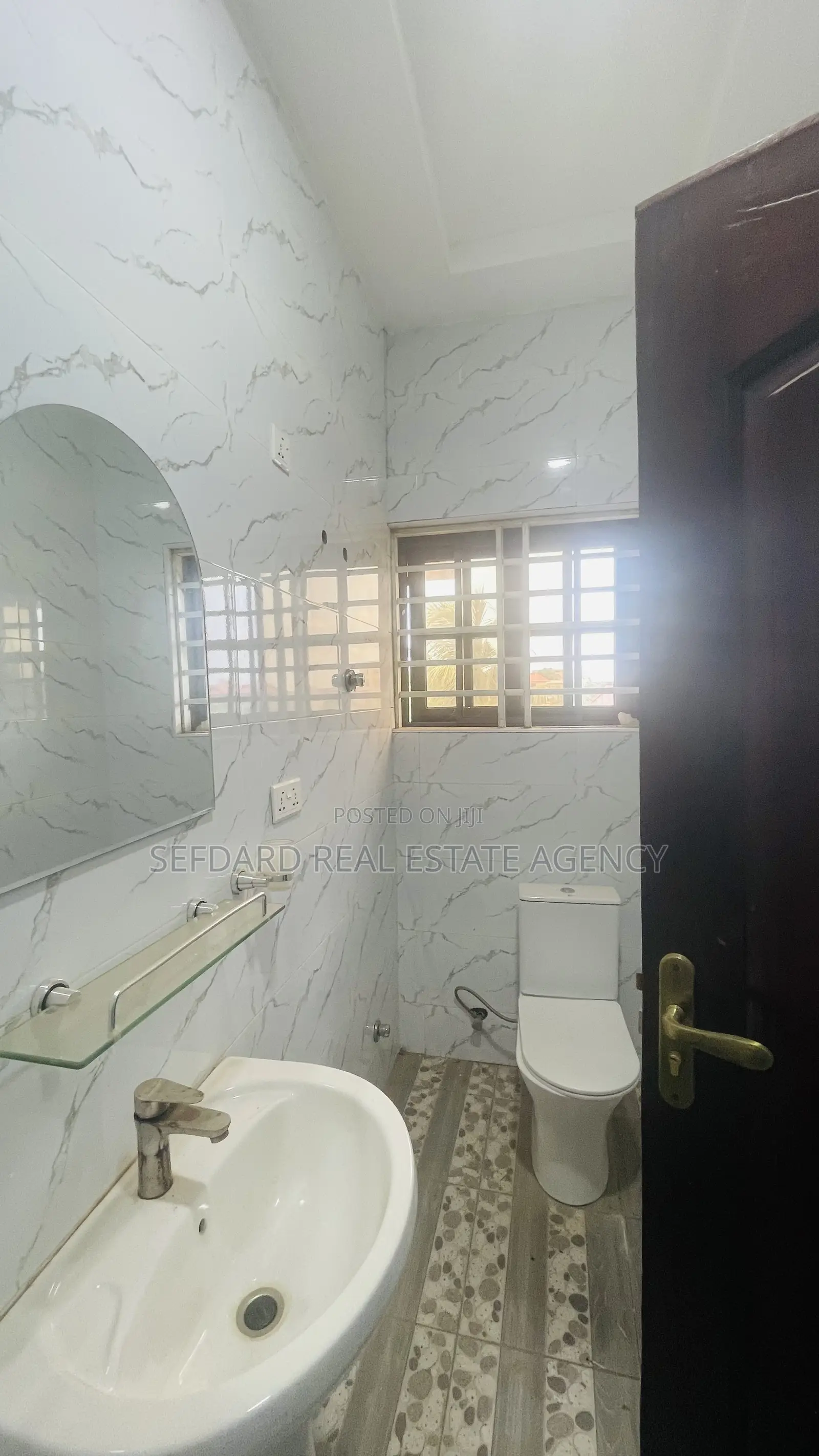 3bdrm Apartment in Ofankor for rent