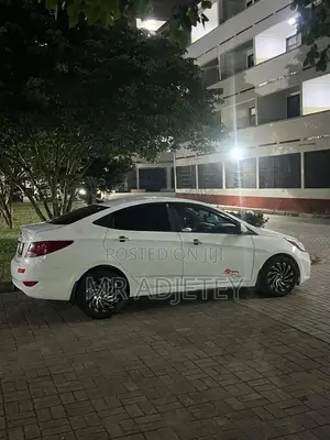 Hyundai Accent GLS 4dr Sedan (1.6L 4cyl 6A) 2015 White
