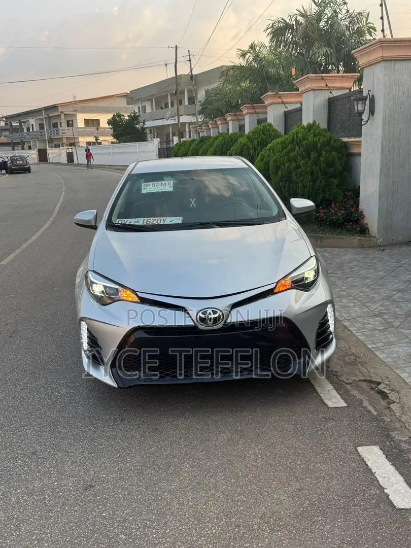 Toyota Corolla 2016 Silver