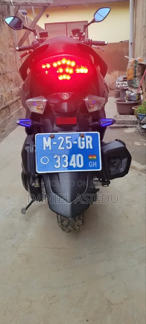 Yamaha Majesty 2018 Black