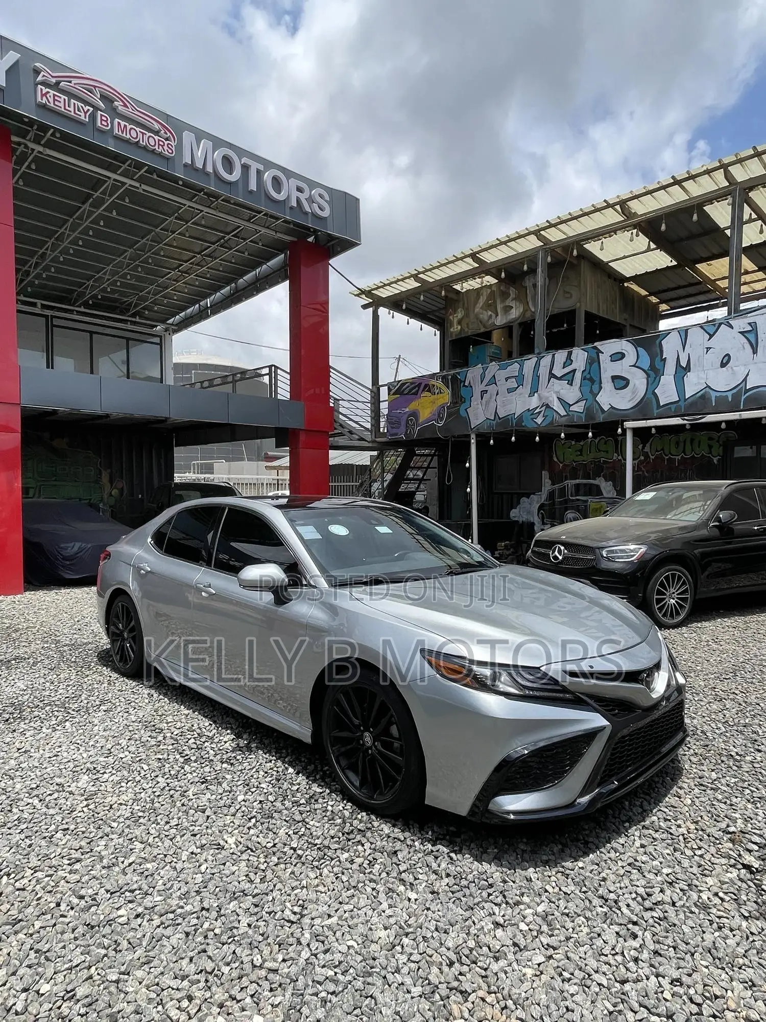 Toyota Camry XSE 2021 Silver