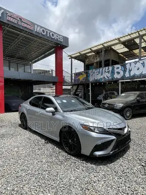 Toyota Camry XSE 2021 Silver