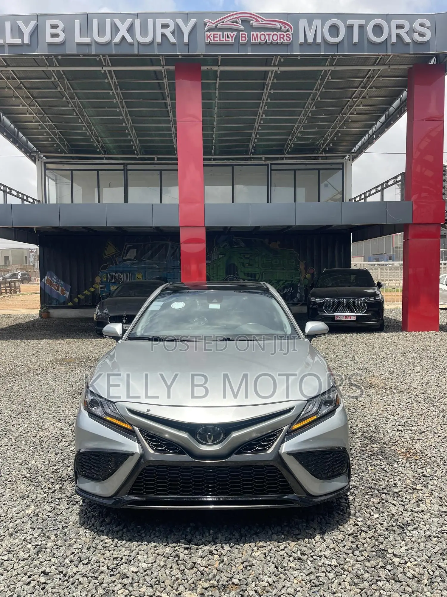 Toyota Camry XSE 2021 Silver