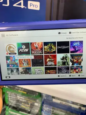 Nentendo Switch Lite With 20 Games