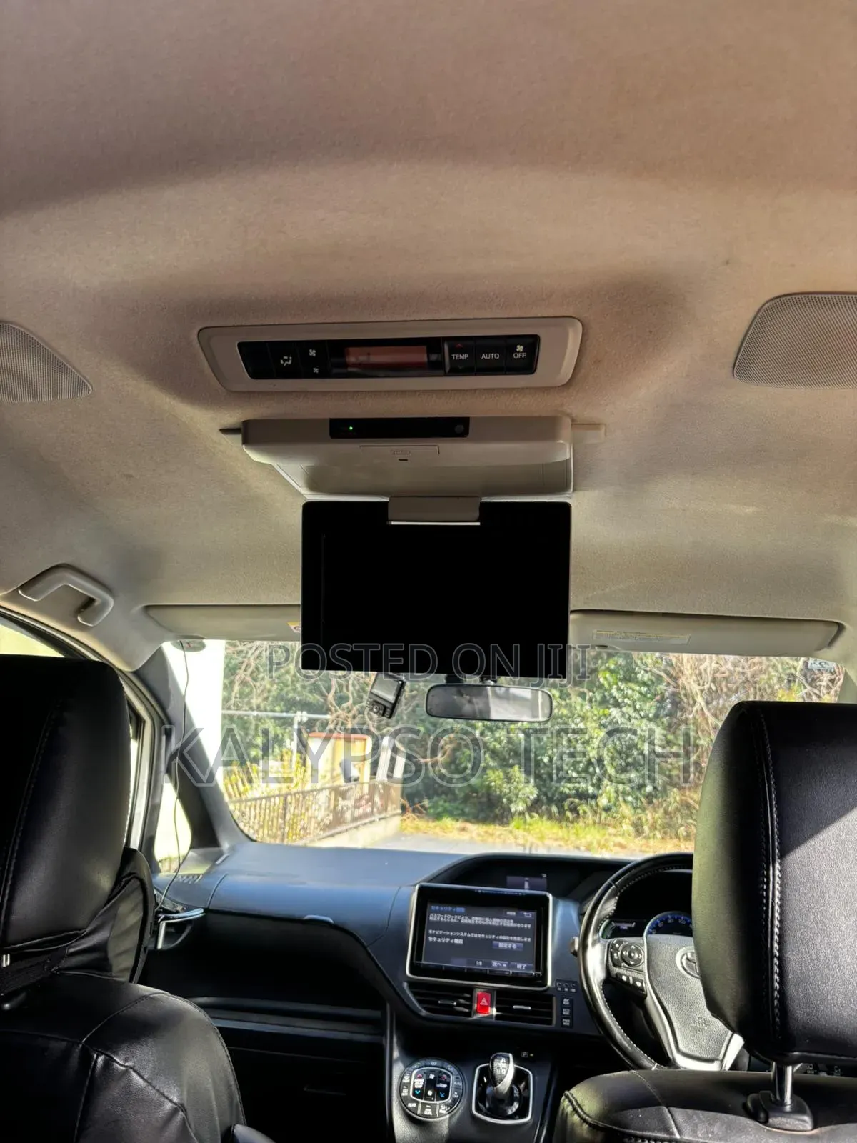 Toyota Voxy 2015 White