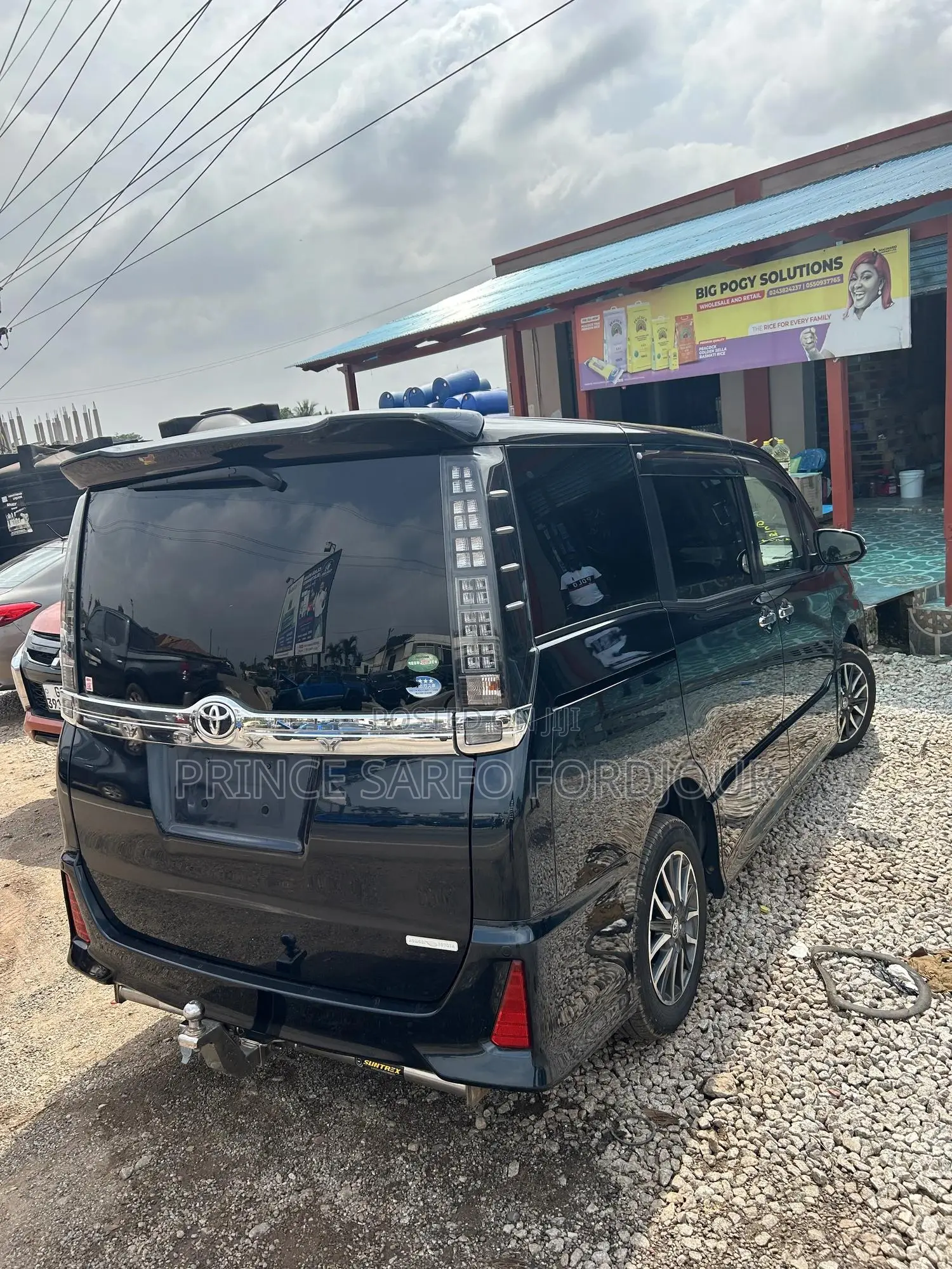Toyota Voxy 2015 Gray