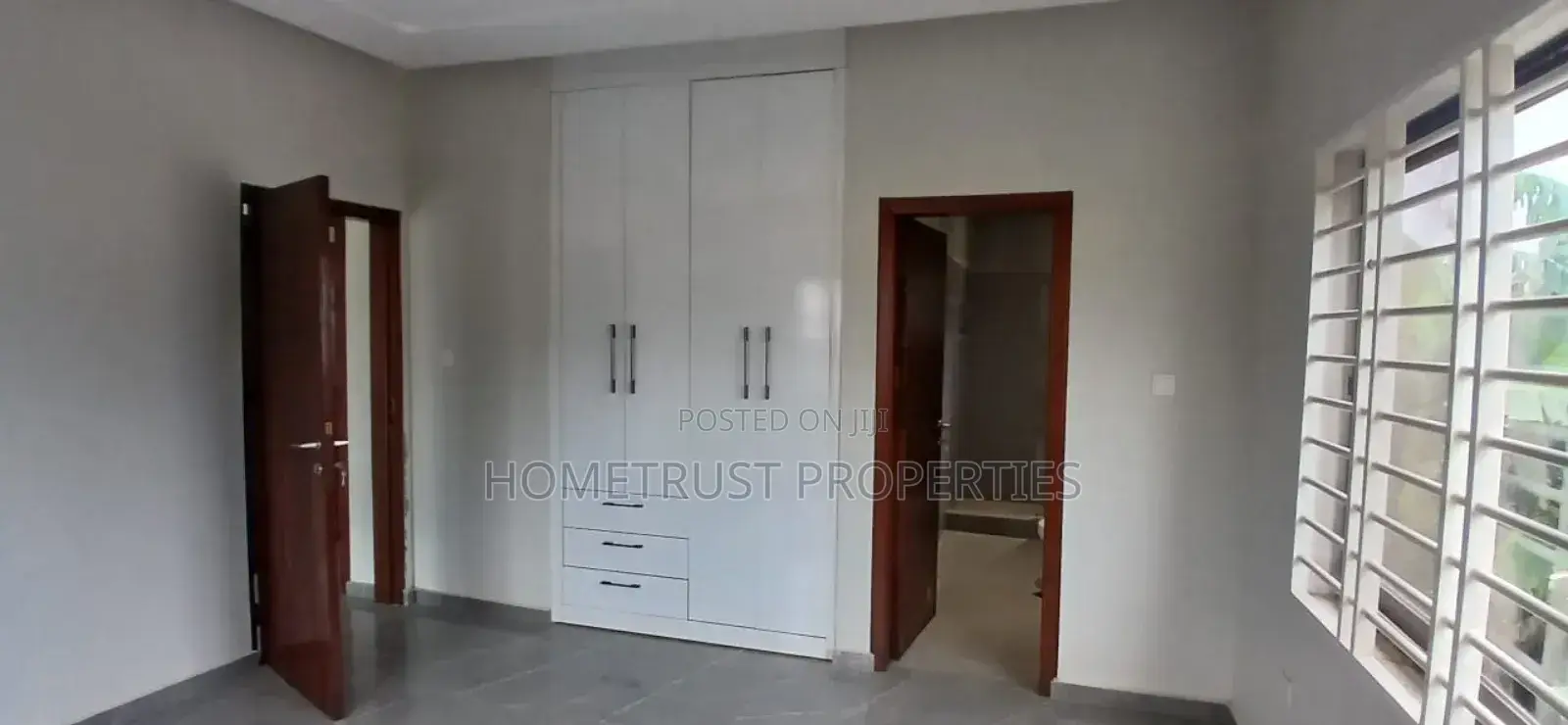 4bdrm Duplex in Ashongman Estate, Police Station for rent