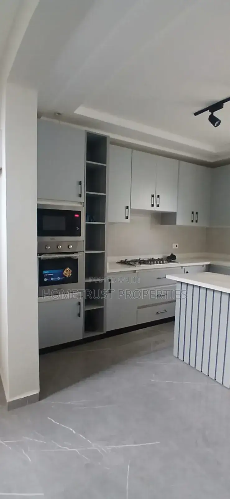4bdrm Duplex in Ashongman Estate, Police Station for rent