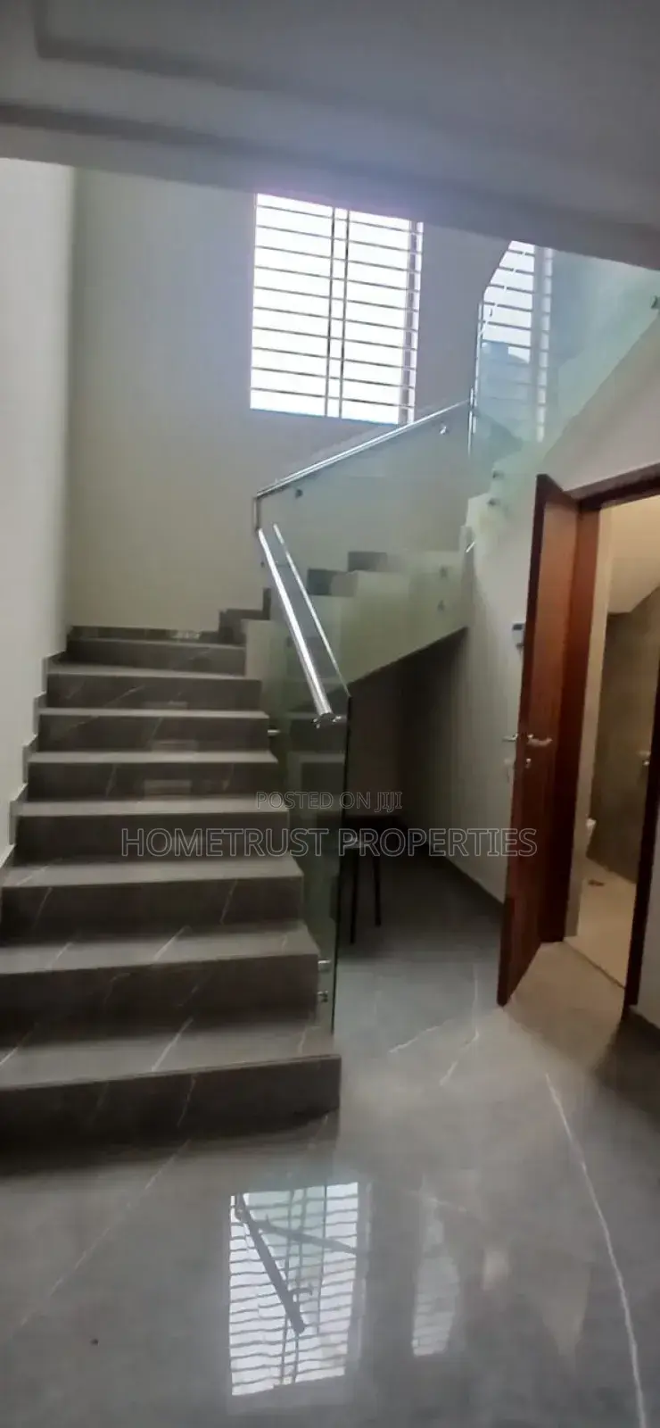 4bdrm Duplex in Ashongman Estate, Police Station for rent