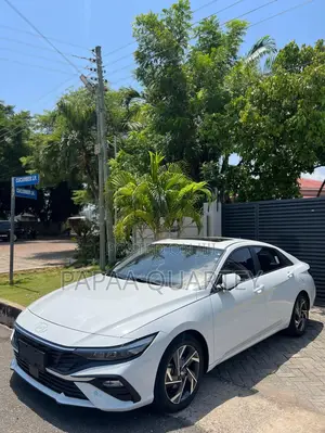 Hyundai Elantra 2024 White