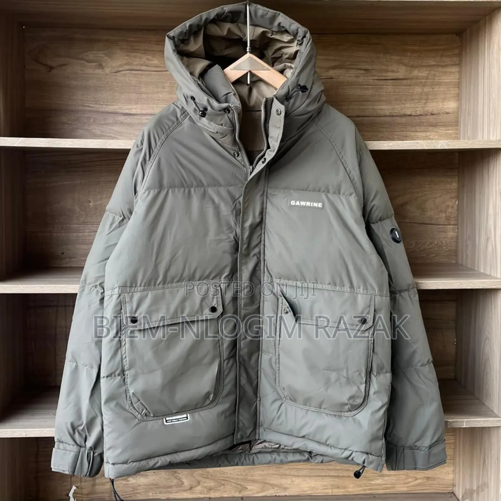 Topmost Quality, Thick N Heavy Travelling Jackets Available in Stock