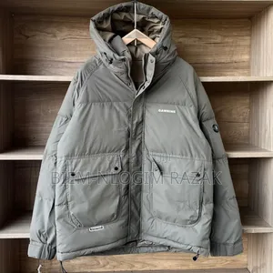 Topmost Quality, Thick N Heavy Travelling Jackets Available in Stock
