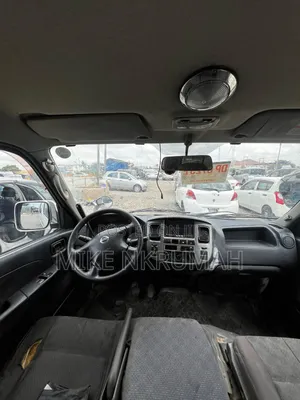 Nissan Caravan (Urvan) 2012 White
