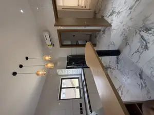 7bdrm Mansion in A&C Mall, East Legon for rent
