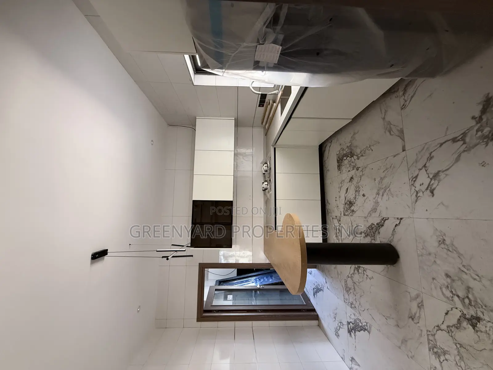 7bdrm Mansion in A&C Mall, East Legon for rent