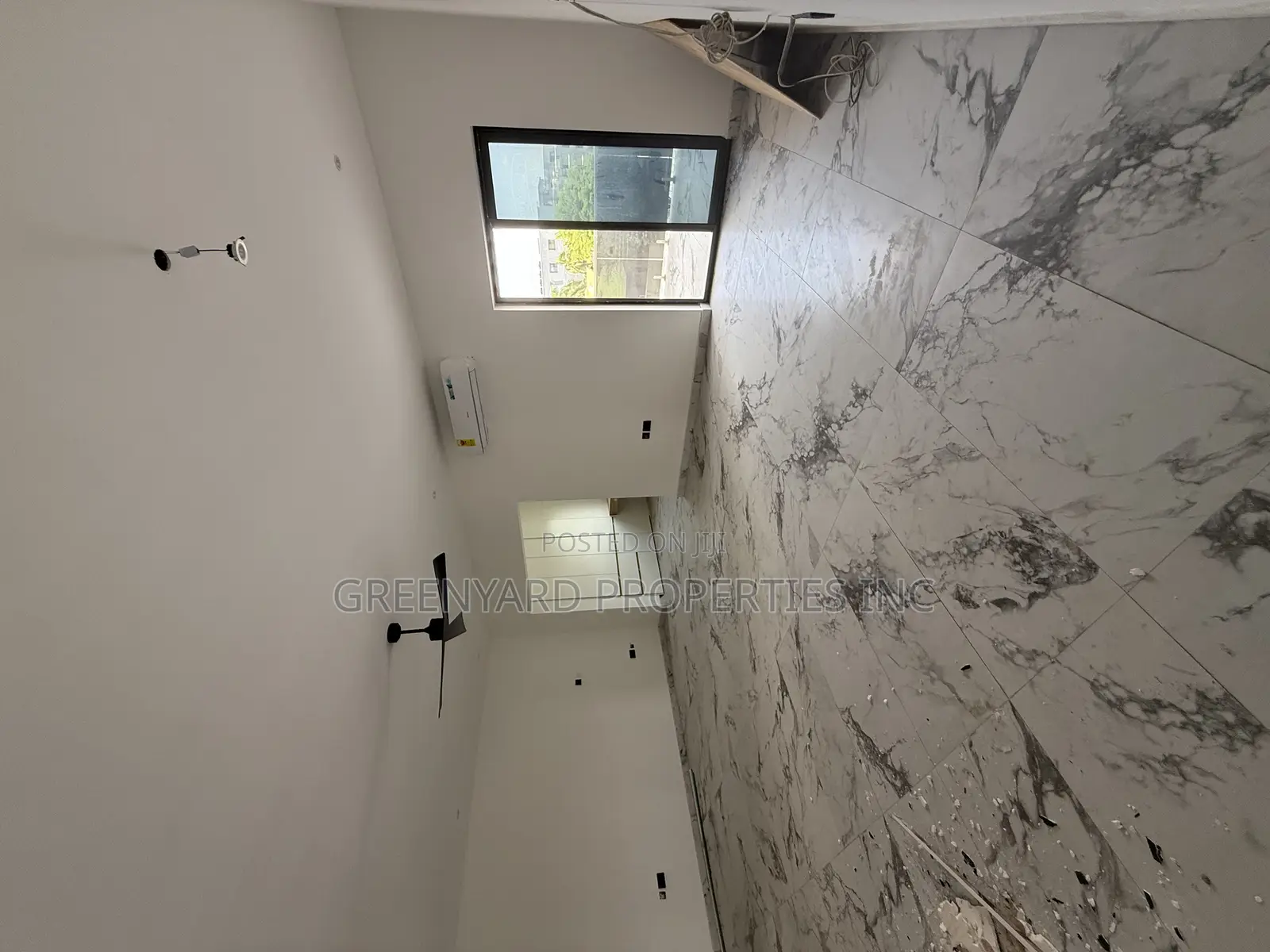 7bdrm Mansion in A&C Mall, East Legon for rent
