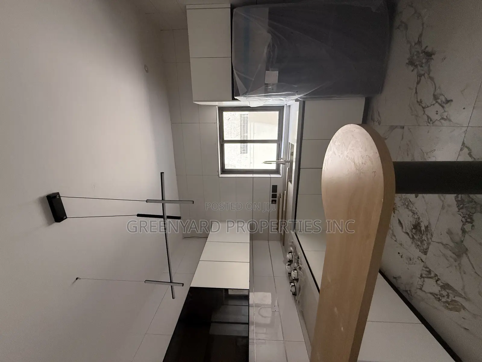 7bdrm Mansion in A&C Mall, East Legon for rent