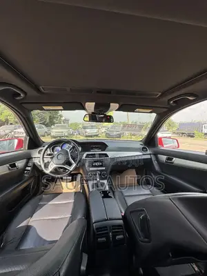 Mercedes-Benz C250 2013 Red
