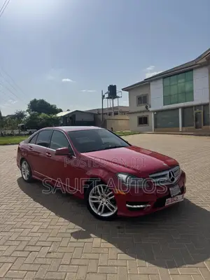 Mercedes-Benz C250 2013 Red