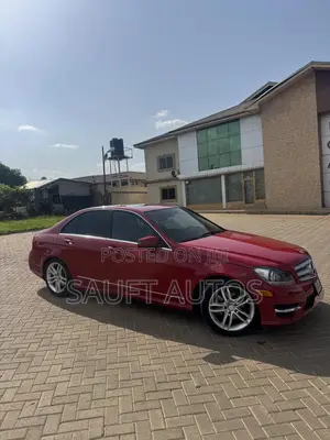 Mercedes-Benz C250 2013 Red