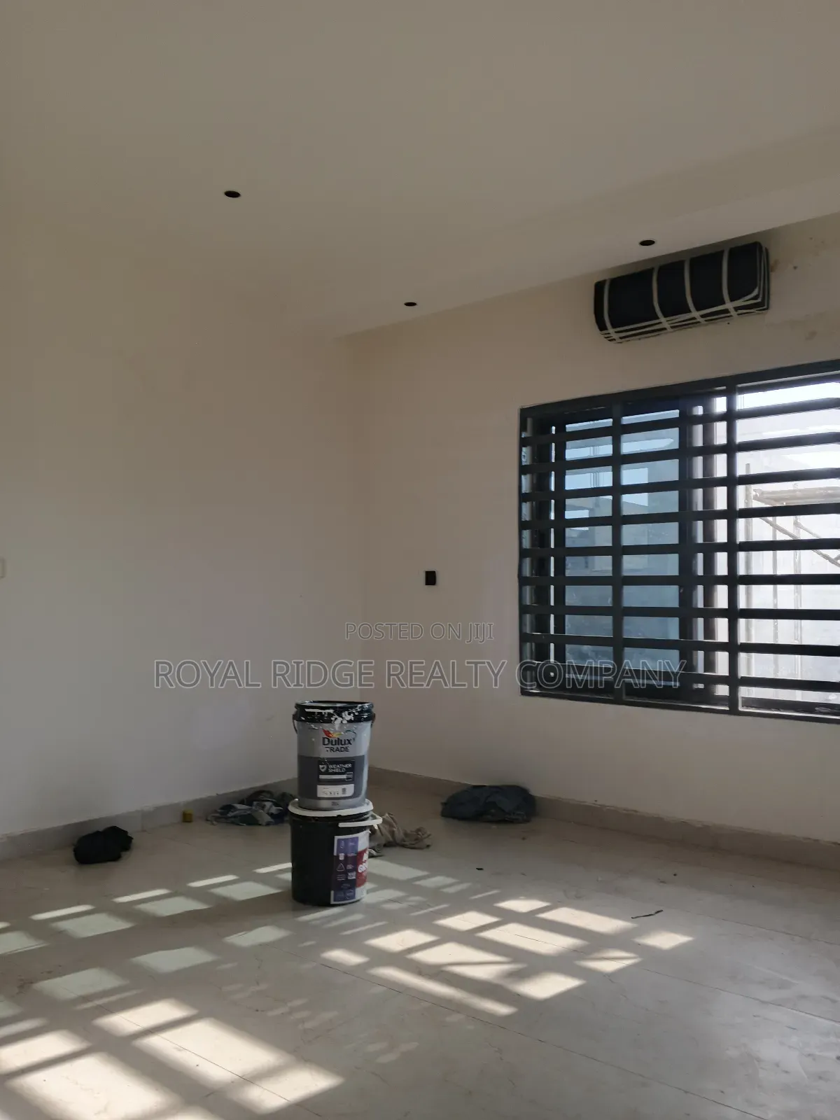 4bdrm Townhouse / Terrace in Burma Hills Close To, Accra Metropolitan