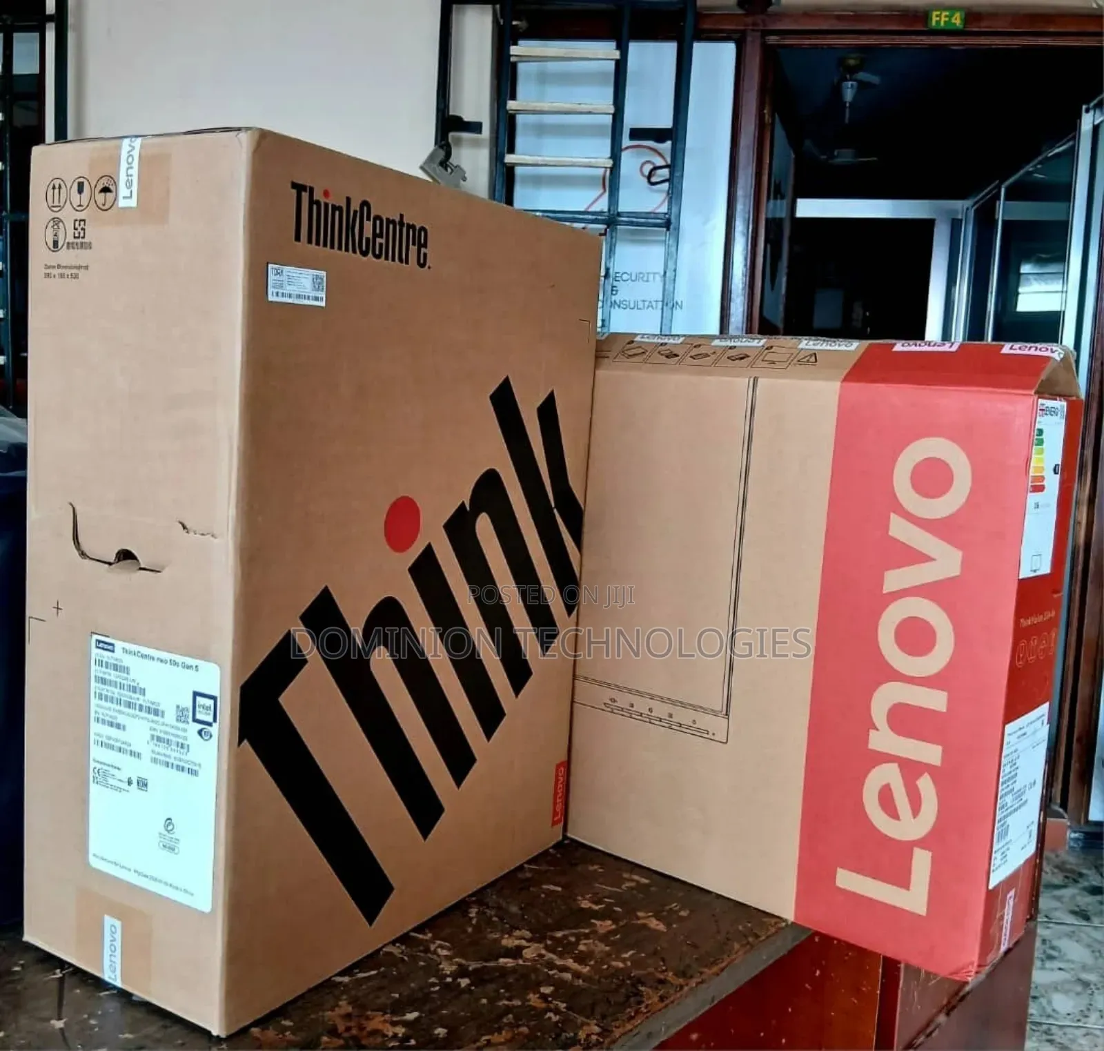 New Lenovo ThinkCentre Neo 50T 8GB Intel Core i3 SSD 512GB